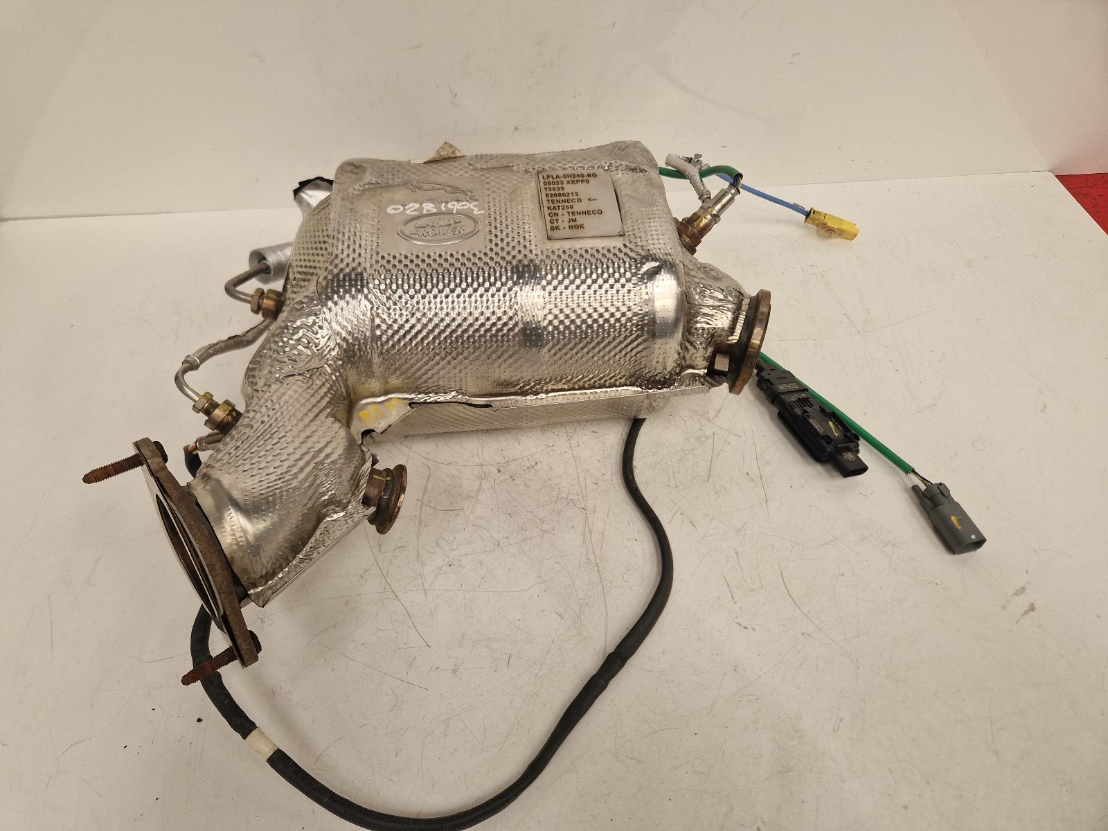 View Auto part DPF Land Rover Discovery 2023