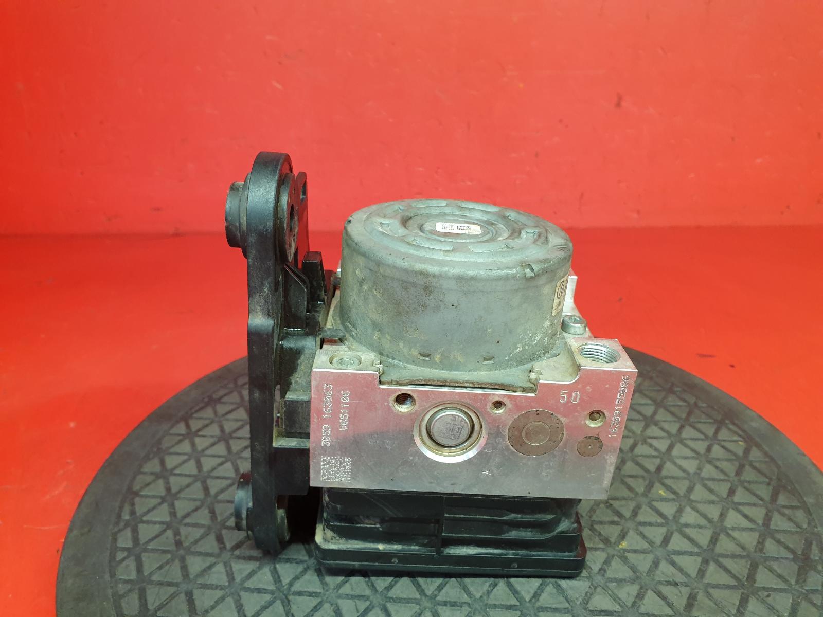 ABS Pump/Modulator Golf Volkswagen 2017