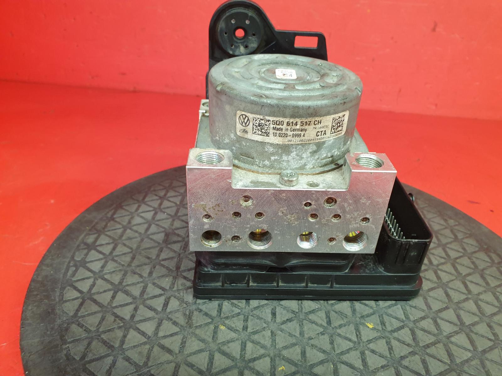 ABS Pump/Modulator Golf Volkswagen 2017