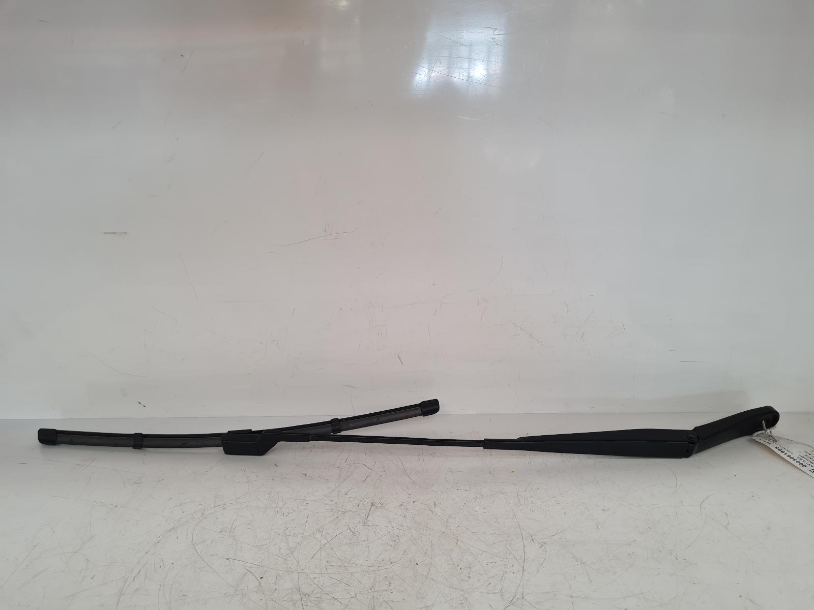 View Auto part Wiper Arm Jaguar F-pace 2017