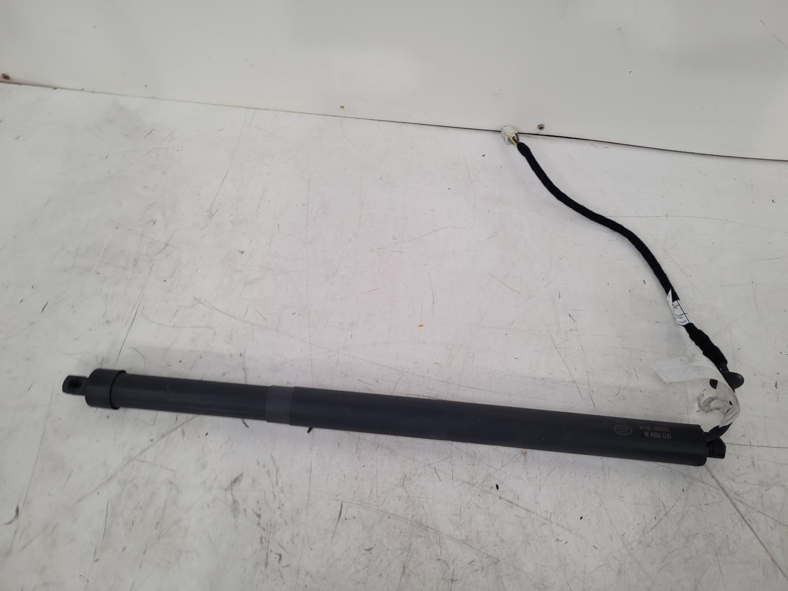 View Auto part Hatch Strut/Shock Land Rover Discovery Sport 2020