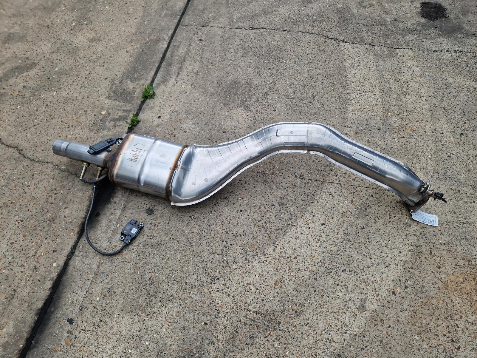 View Auto part Catalytic Converter Land Rover Range Rover Sport 2024