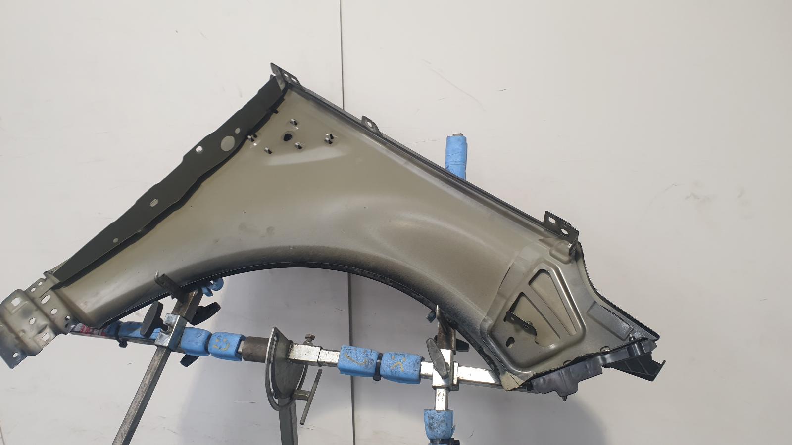 L Wing Range Rover Sport Land Rover 2019