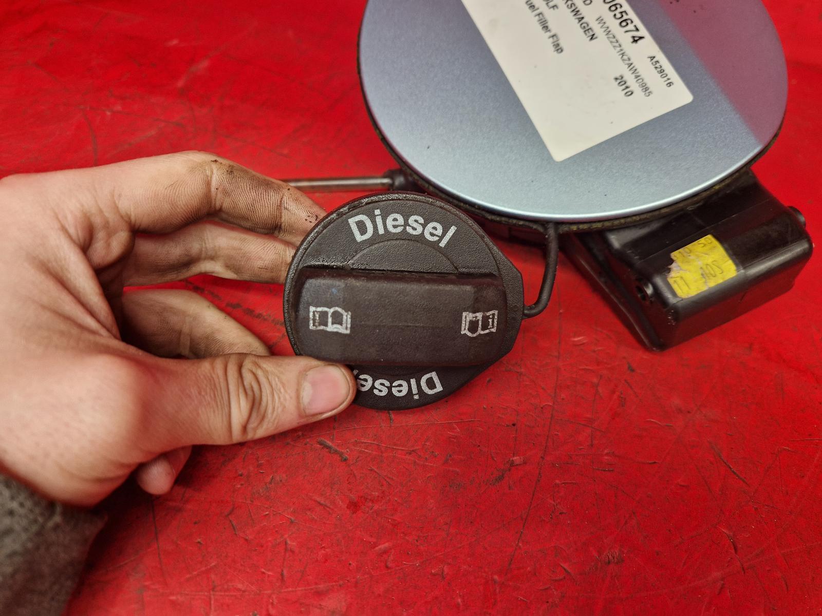 Fuel Filler Flap Golf Volkswagen 2010 