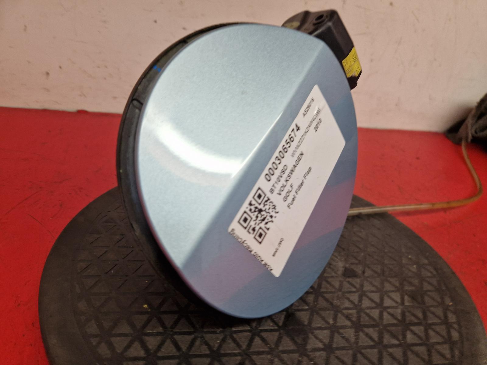 Fuel Filler Flap Golf Volkswagen 2010