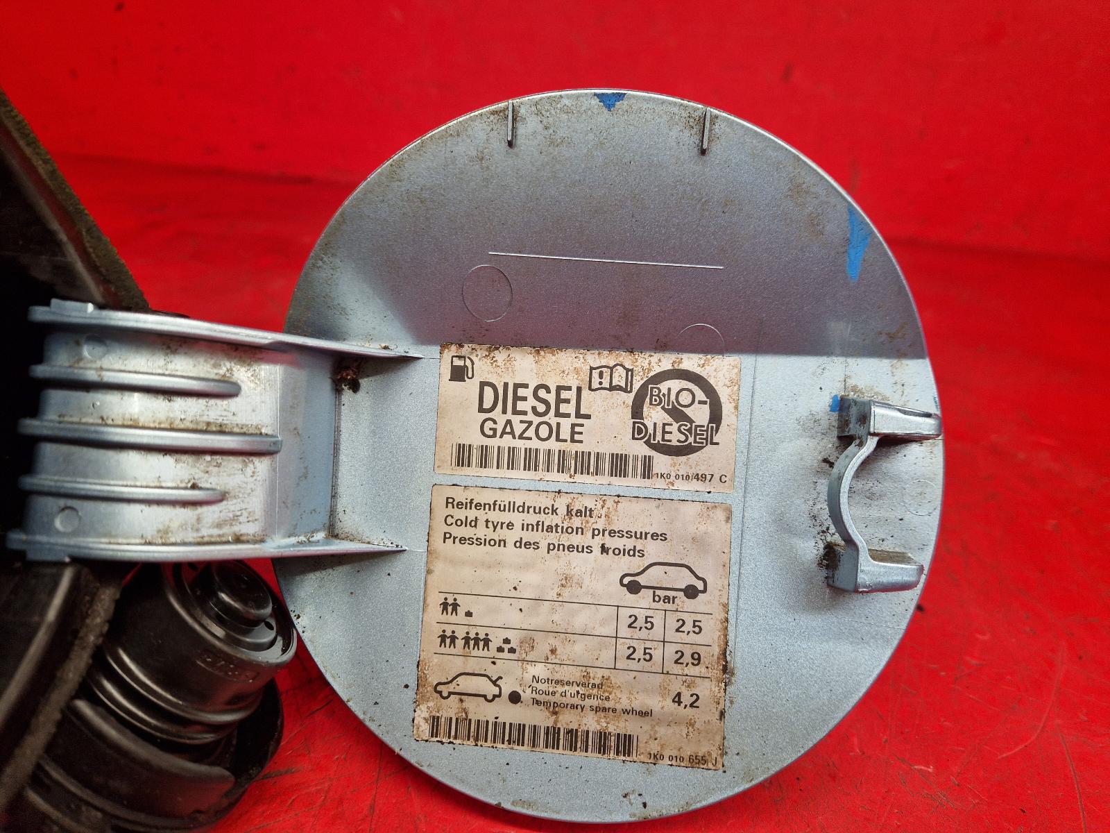 Fuel Filler Flap Golf Volkswagen 2010 