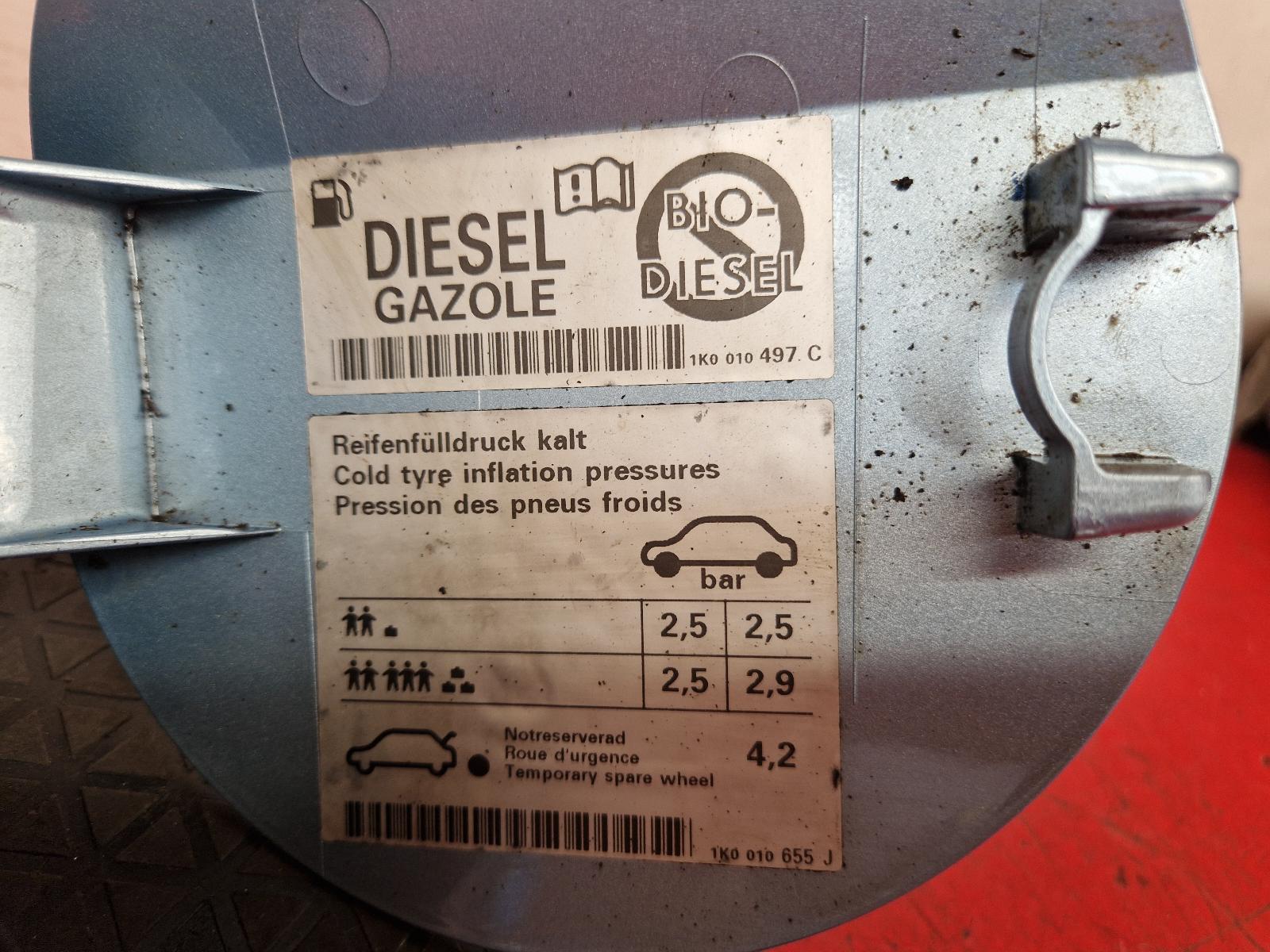 Fuel Filler Flap Golf Volkswagen 2010