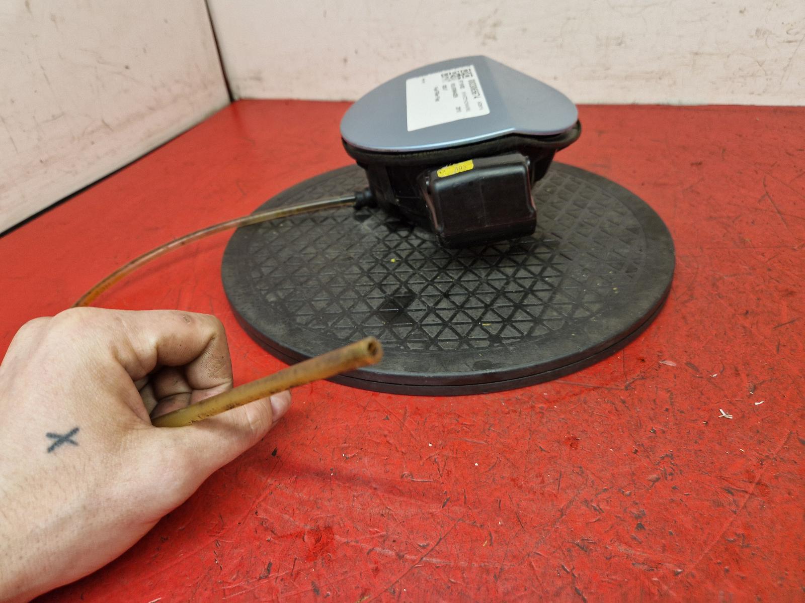 Fuel Filler Flap Golf Volkswagen 2010 