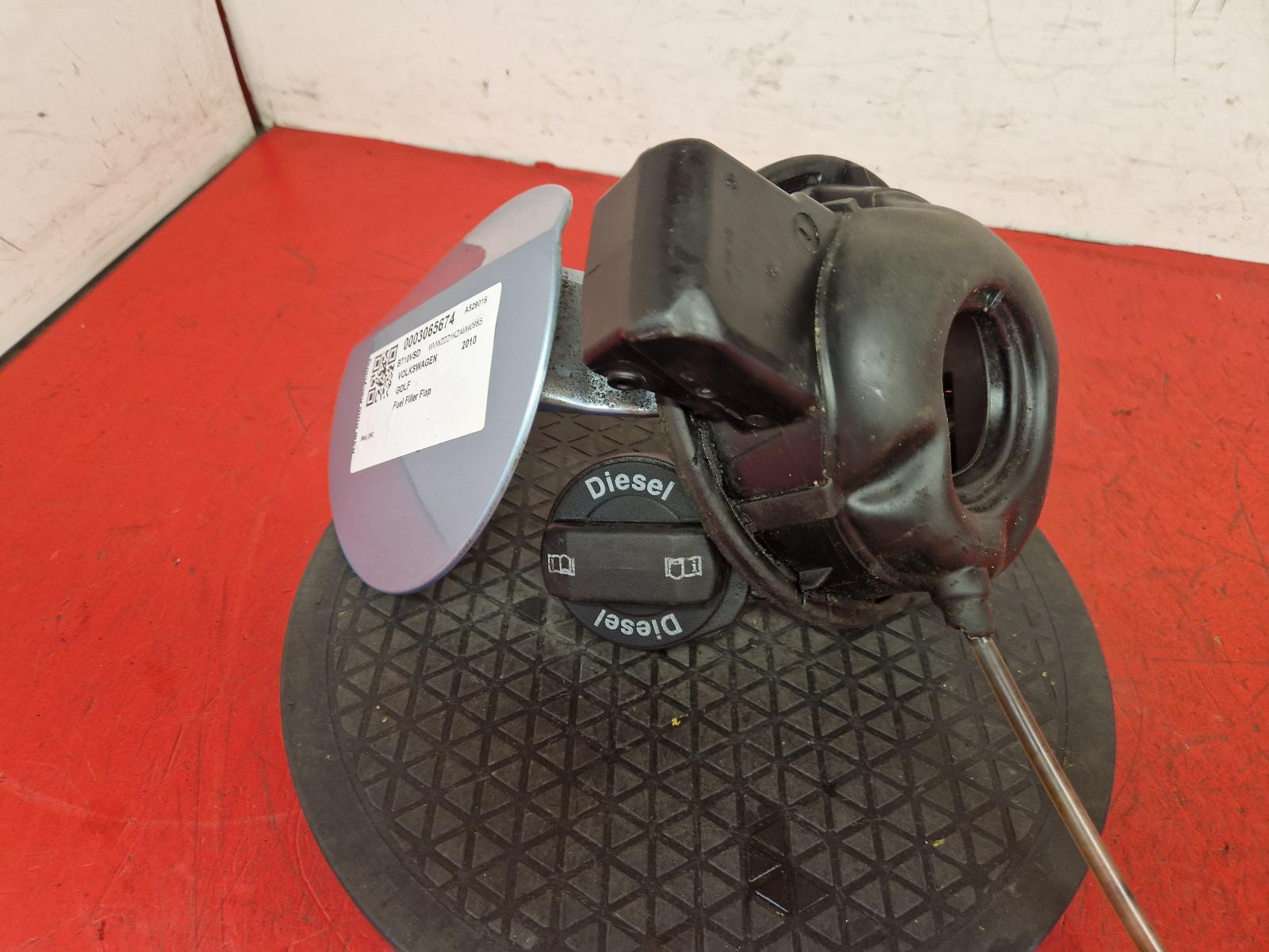 Fuel Filler Flap Golf Volkswagen 2010 