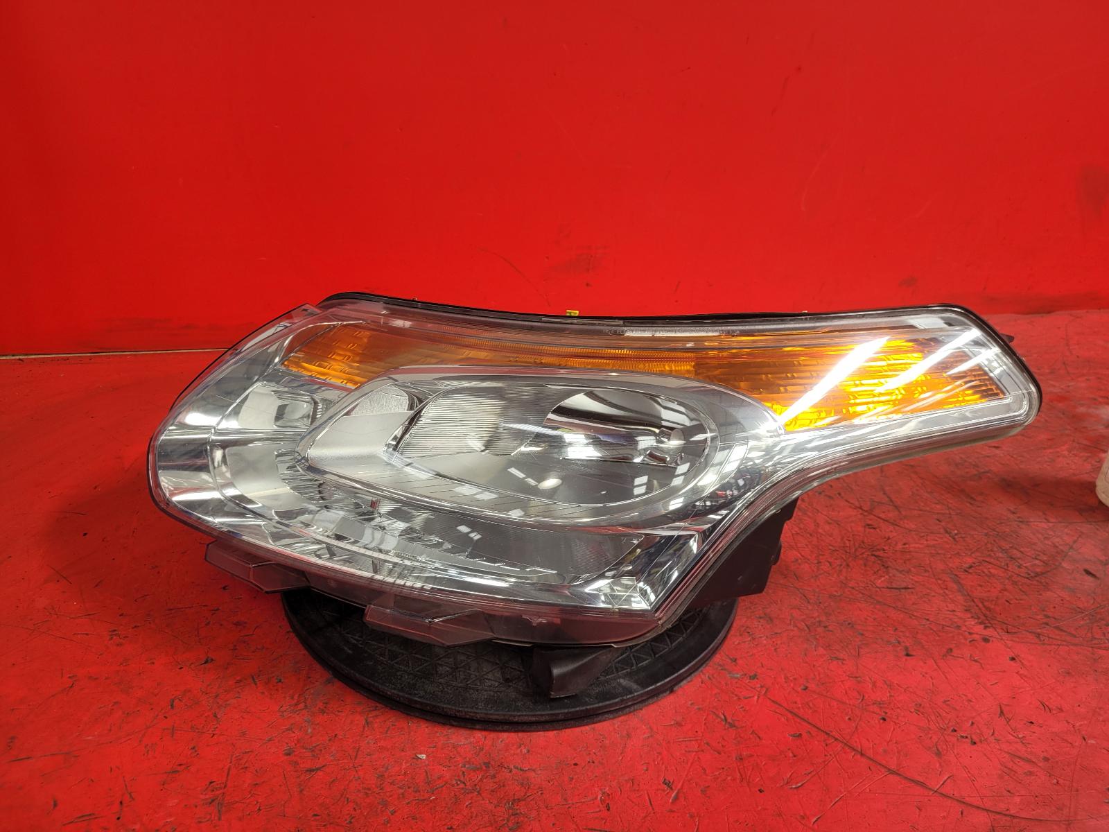L Headlamp C3 Picasso Citroen 2012