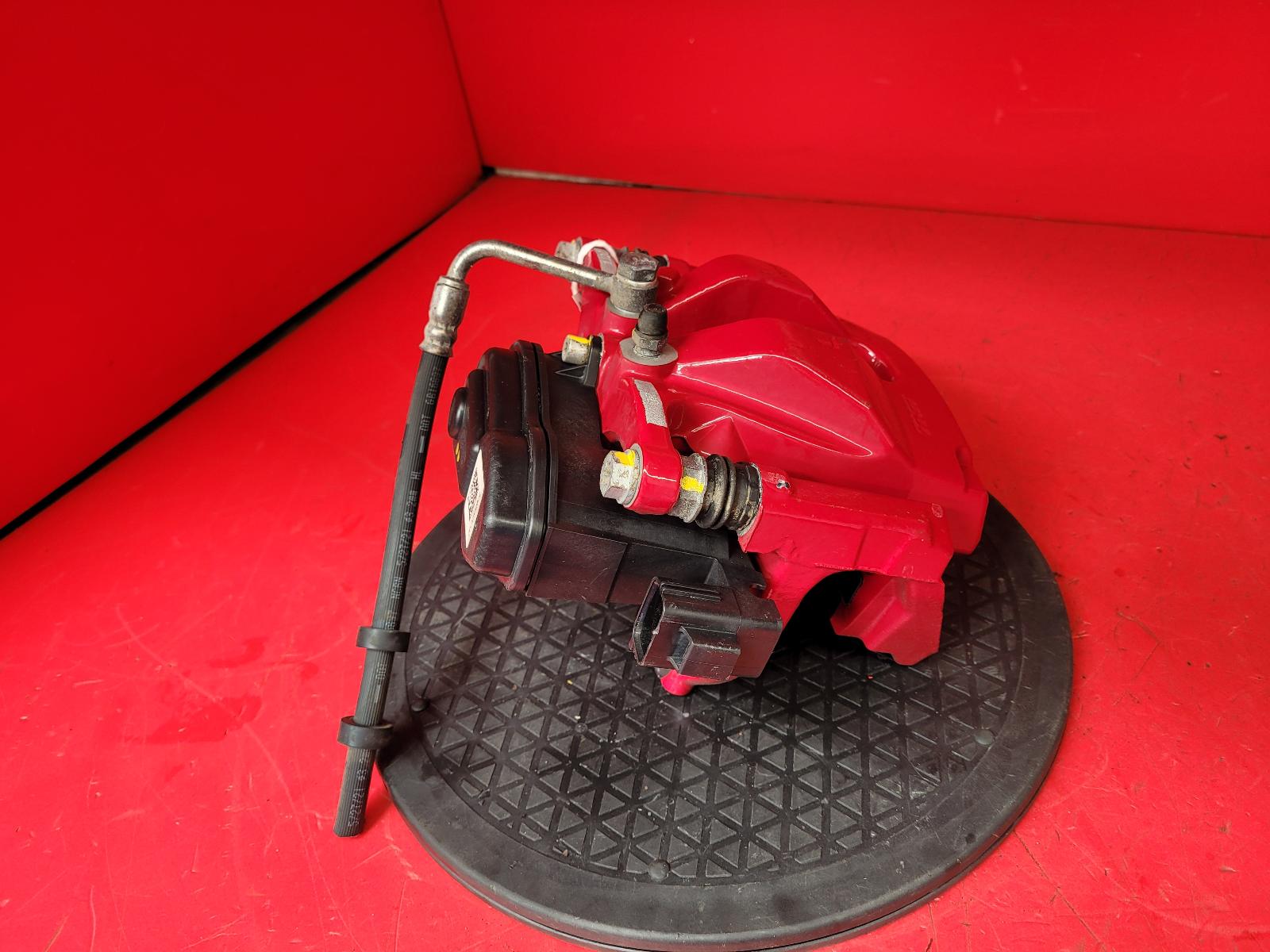 2022 Land Rover Range Rover Sport Caliper View Auto part Caliper Land Rover Range Rover Sport 2022