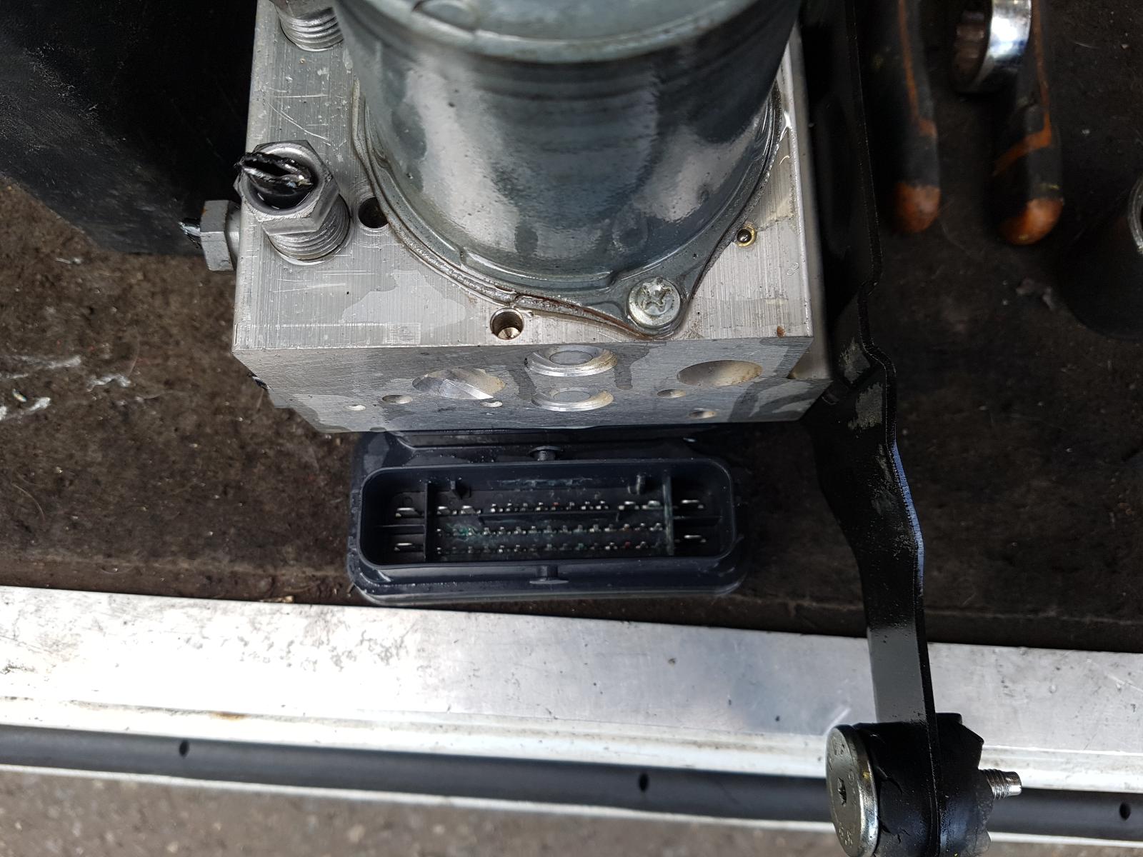 View Auto part ABS Pump/Modulator Land Rover Range Rover Sport 2022