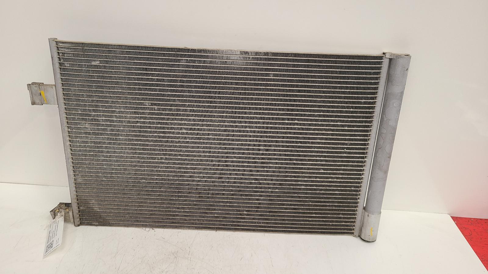 View Auto part Condenser Land Rover Range Rover Velar 2020
