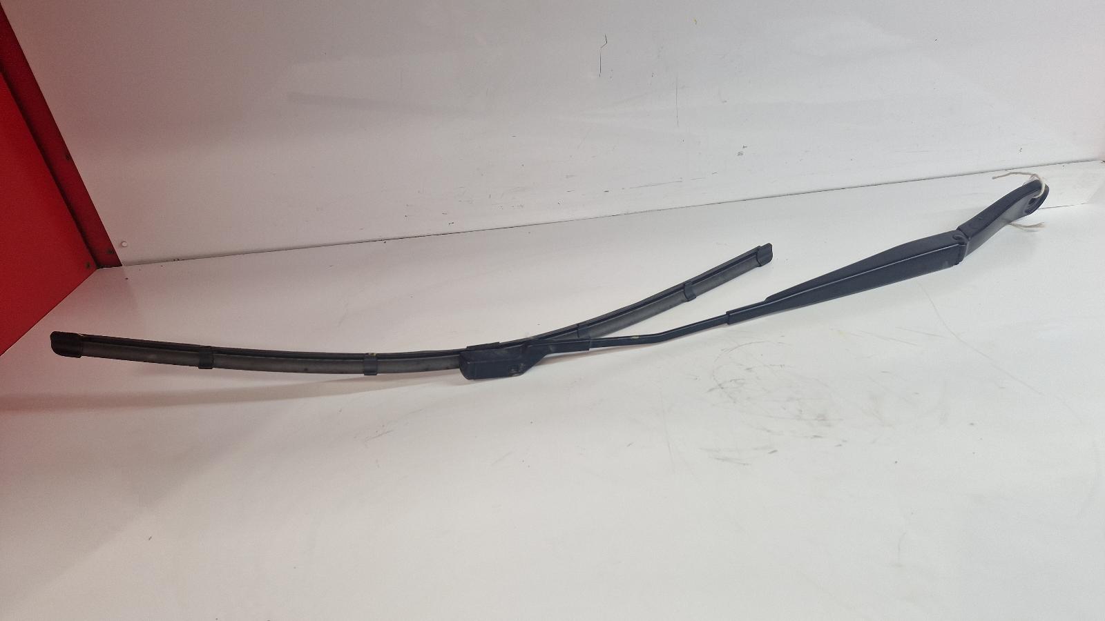 View Auto part Wiper Arm Land Rover Range Rover Velar 2020