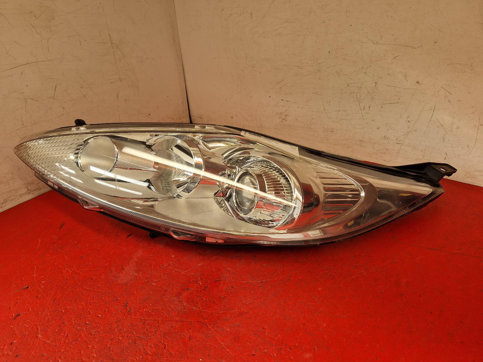 L Headlamp Fiesta Ford 2009