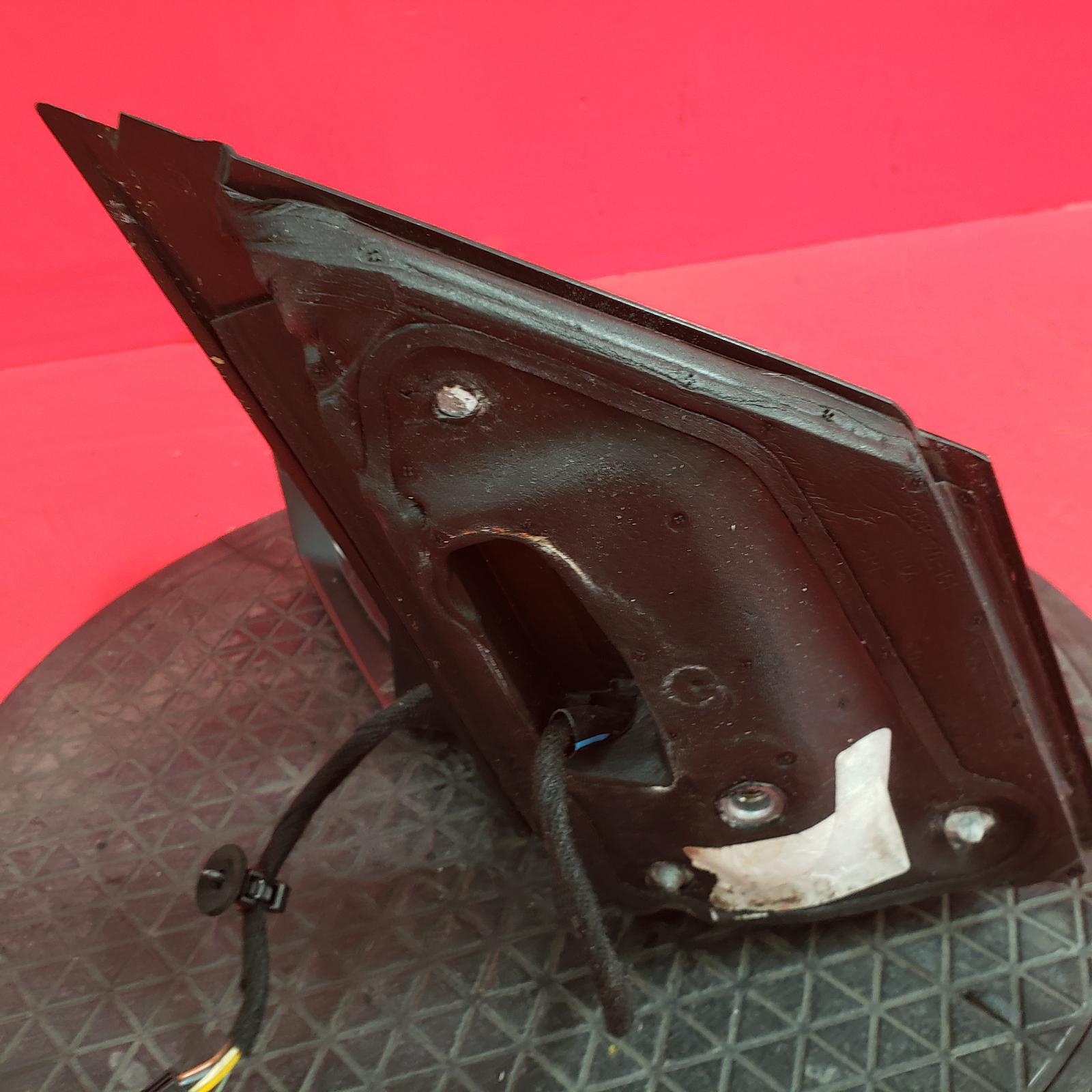 L Door Mirror Polo Volkswagen 2010