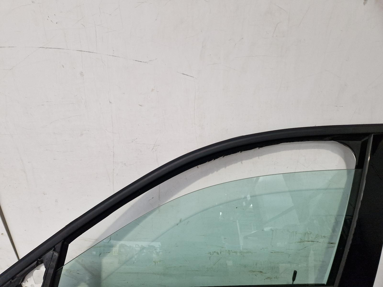 L Front Door E Class Mercedes 2015