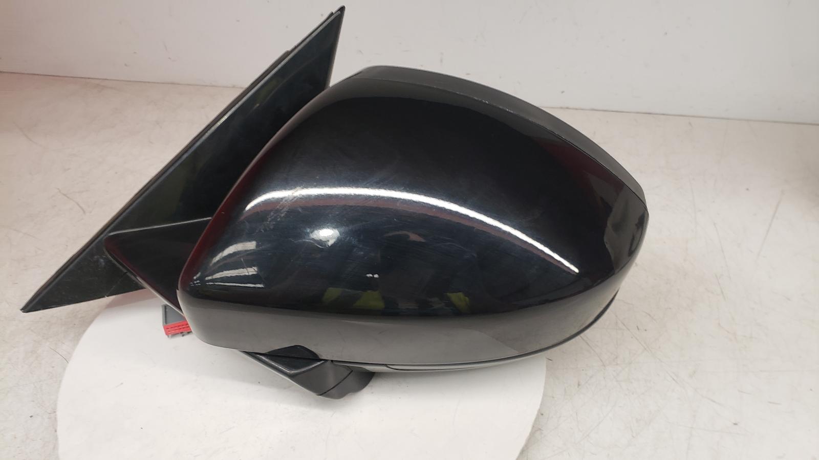 View Auto part L Door Mirror Land Rover Range Rover Velar 2019