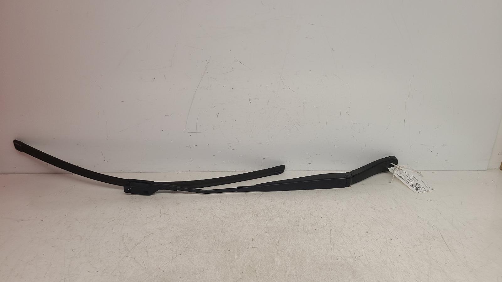 View Auto part Wiper Arm Land Rover Range Rover Velar 2019