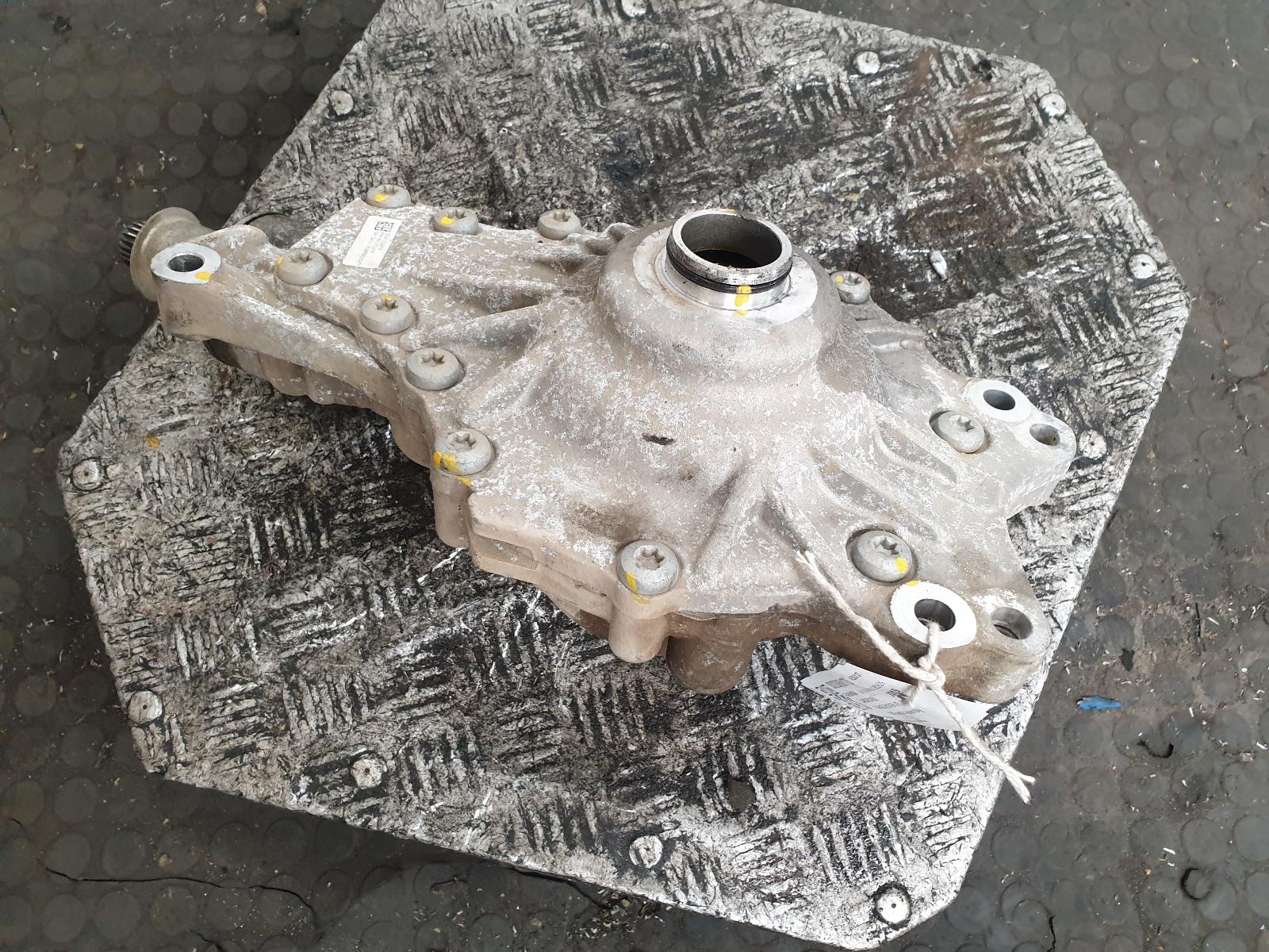 View Auto part Differential Assembly Land Rover Range Rover Velar 2019