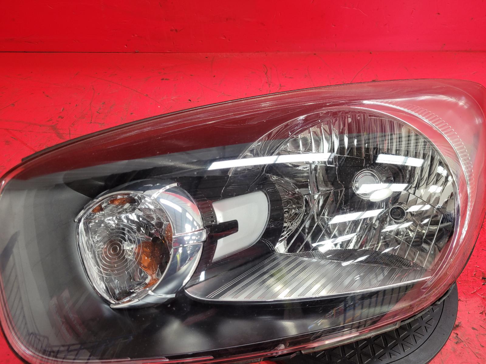 L Headlamp Picanto Kia 2015