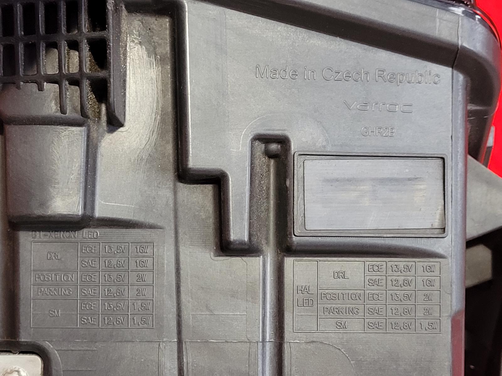 R Headlamp Range Rover Evoque Land Rover 2018 