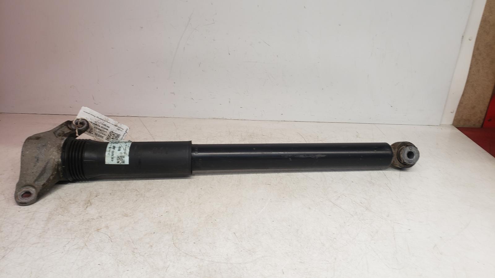 View Auto part RR Strut Land Rover Range Rover Velar 2020