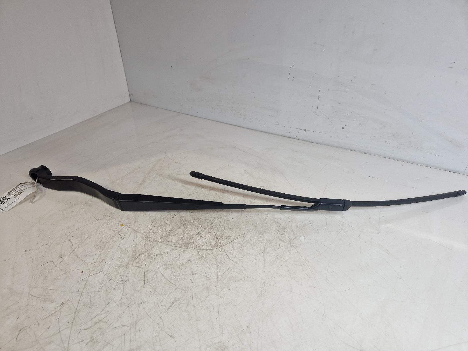 View Auto part Wiper Arm Land Rover Range Rover Sport 2020