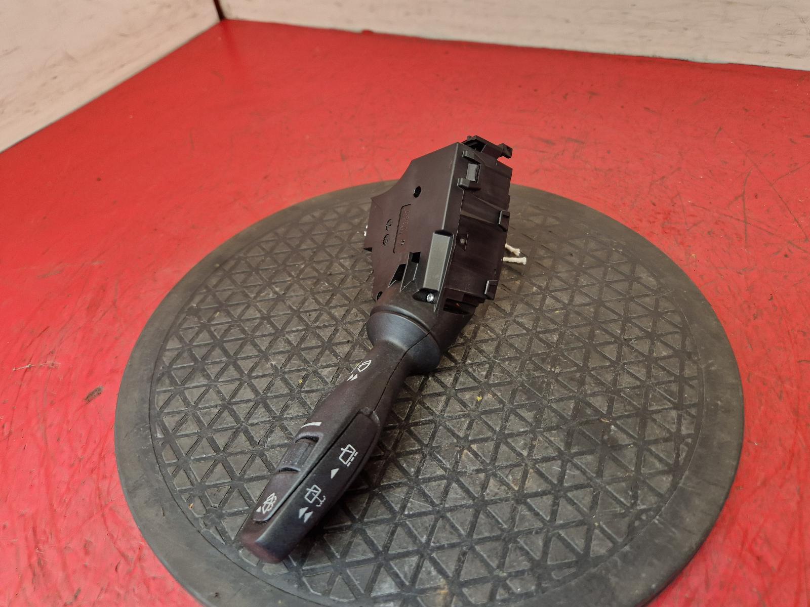 R Headlamp Fiesta Ford 2016