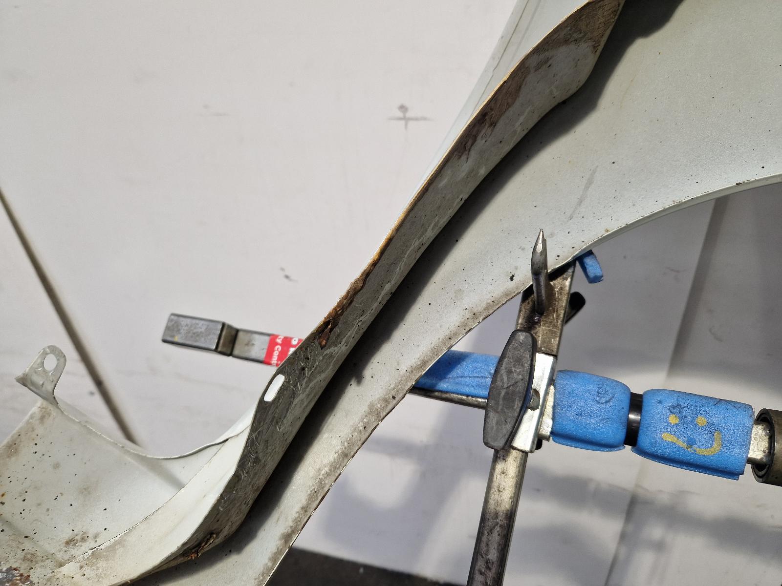 L Wing Punto Fiat 2015 