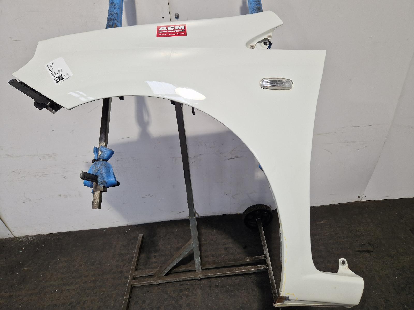 L Wing Punto Fiat 2015 