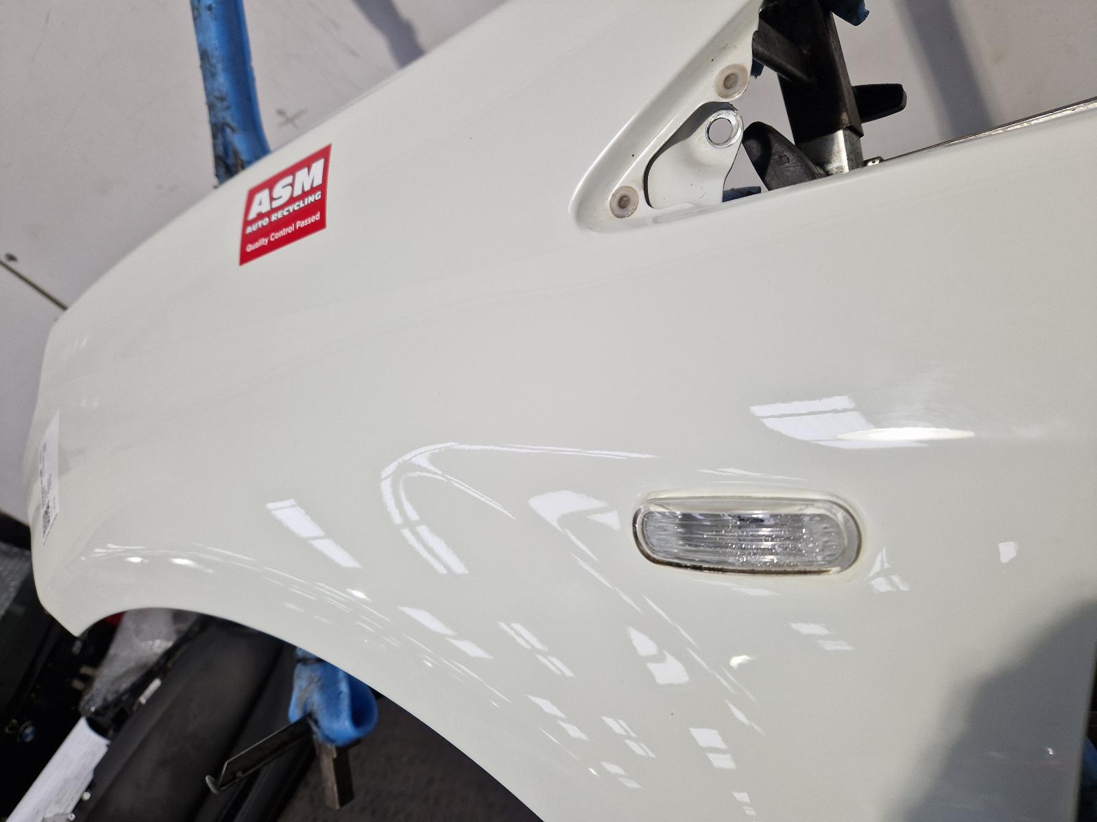 L Wing Punto Fiat 2015 