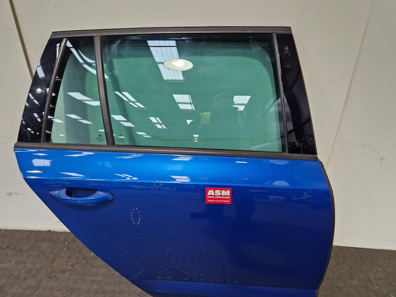 R Rear Door Octavia Skoda 2020