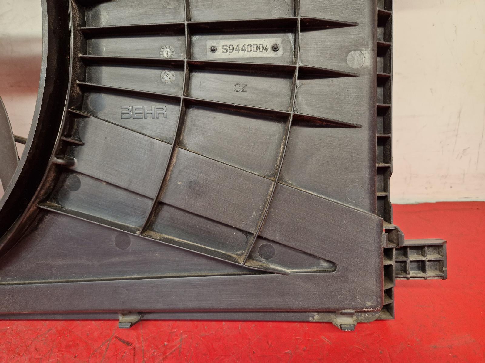 Engine Cooling Motor Insignia Vauxhall 2011