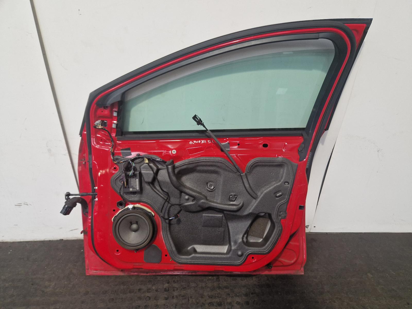 R Front Door Focus Ford 2011