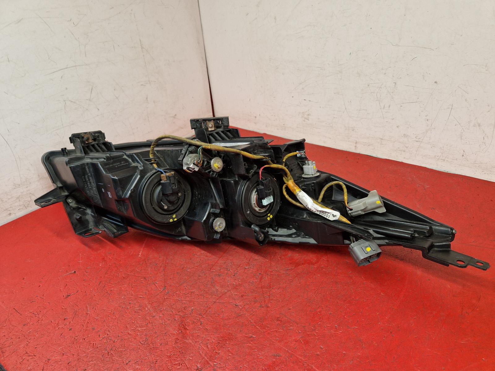 L Headlamp 3 Mazda 2010 