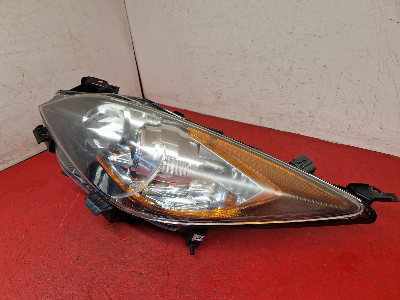 L Headlamp 3 Mazda 2010 
