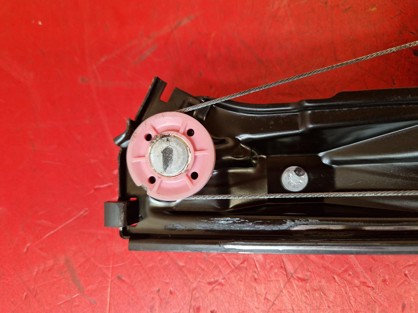 RF Window Regulator Ka Ford 2011 ショパール変えベルトグリーン系美品