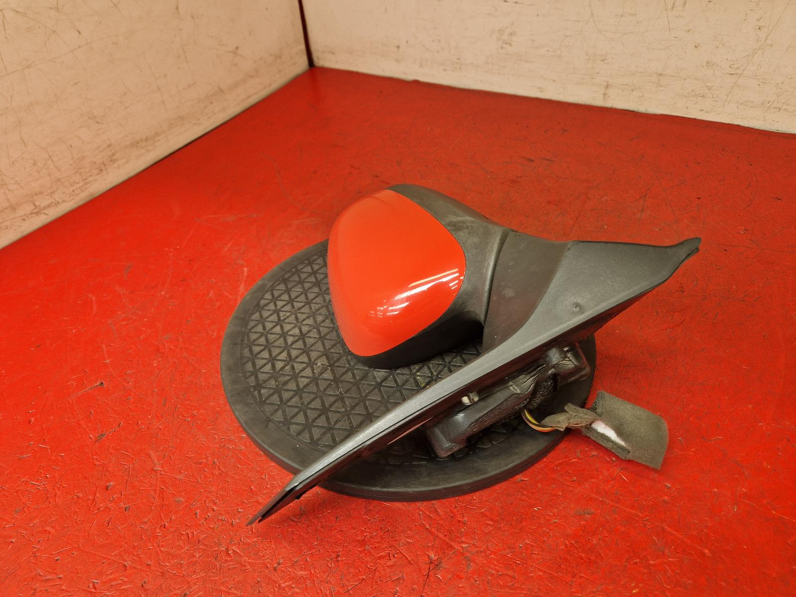 L Door Mirror Ka Ford 2011