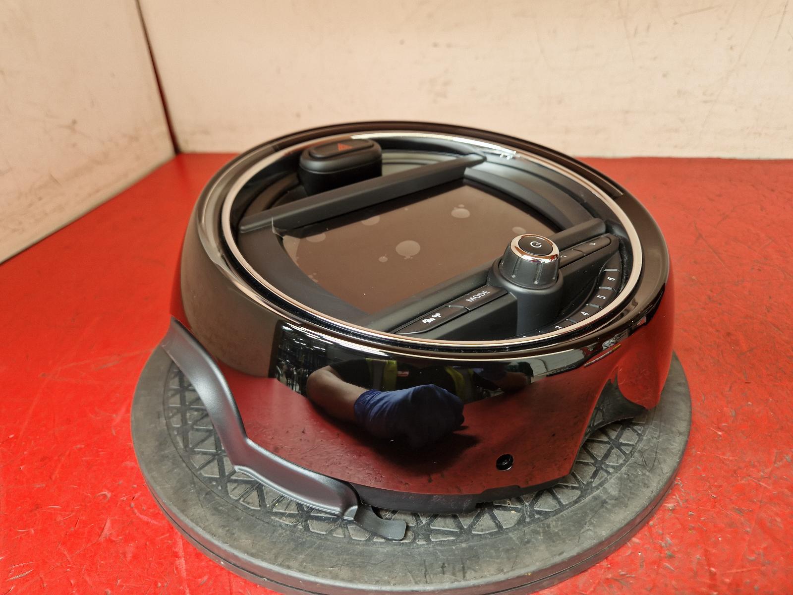 A/V Equipment Mini Mini (bmw) 2020 