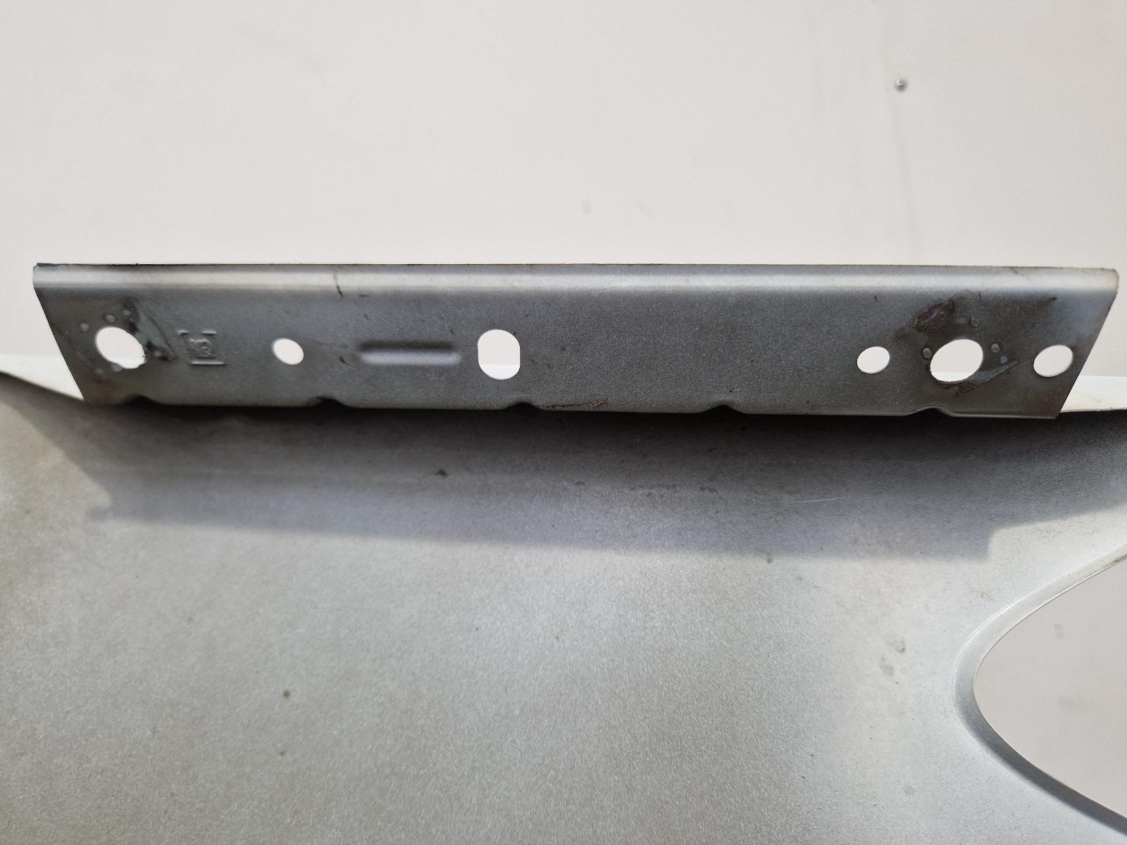 L Wing Mokka Vauxhall 2015 