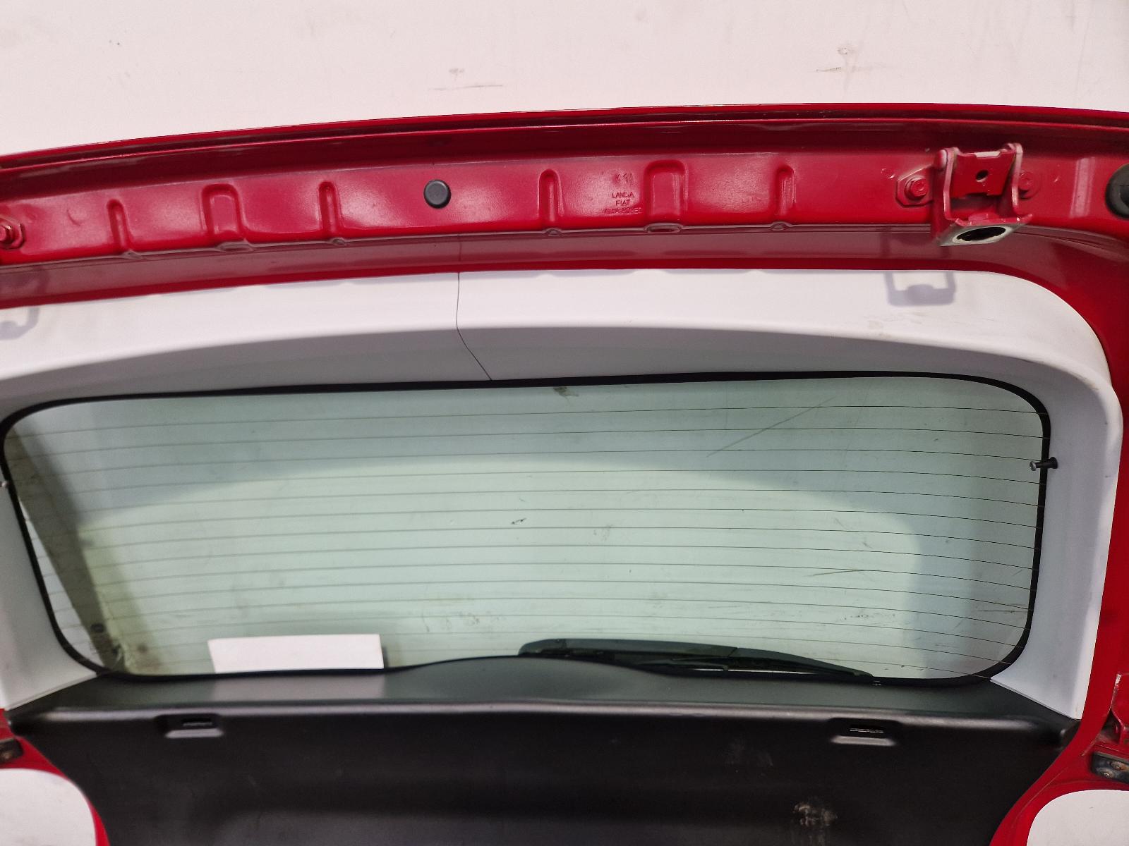 Bootlid/Tailgate 500l Fiat 2013