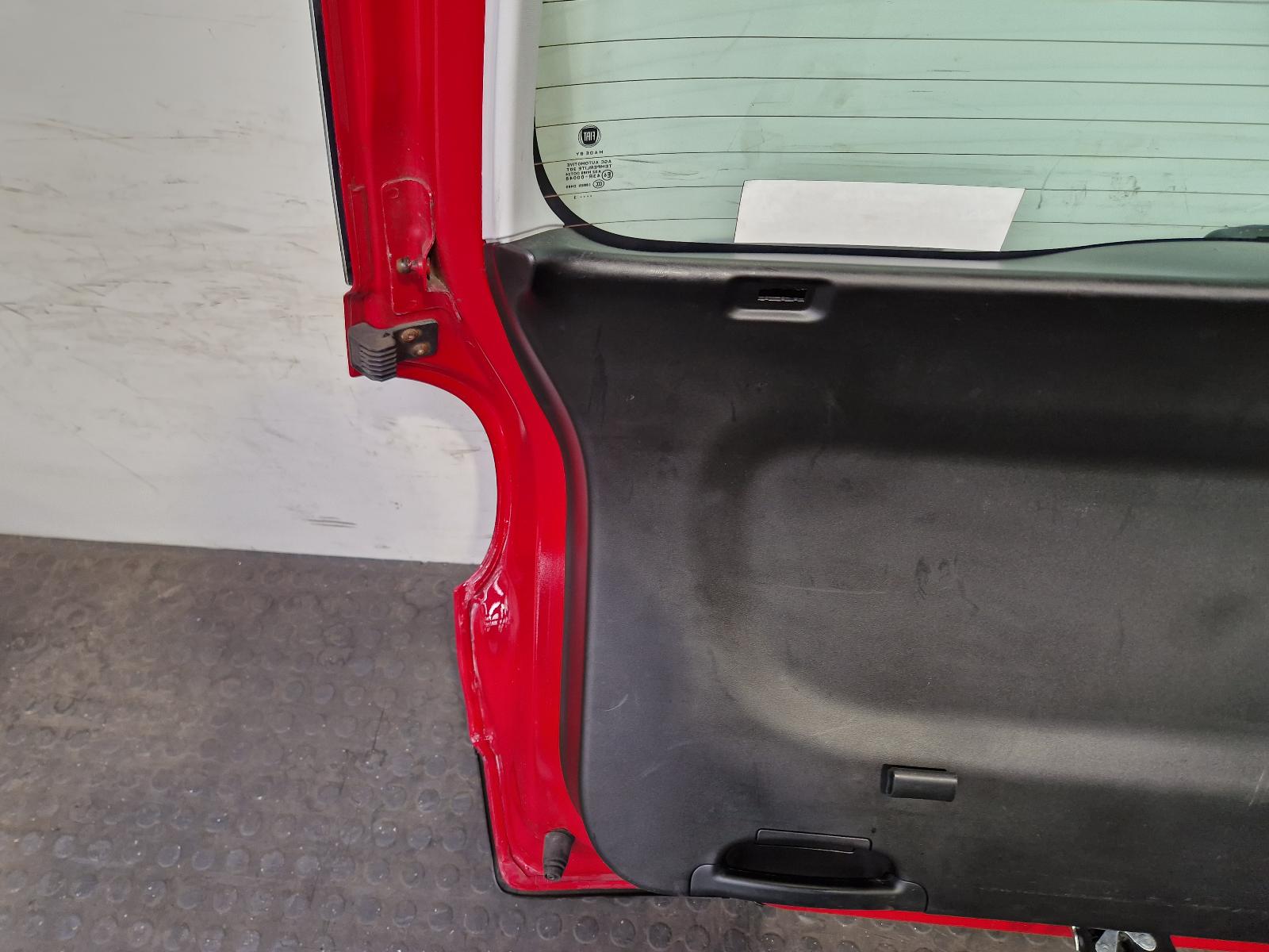 Bootlid/Tailgate 500l Fiat 2013 