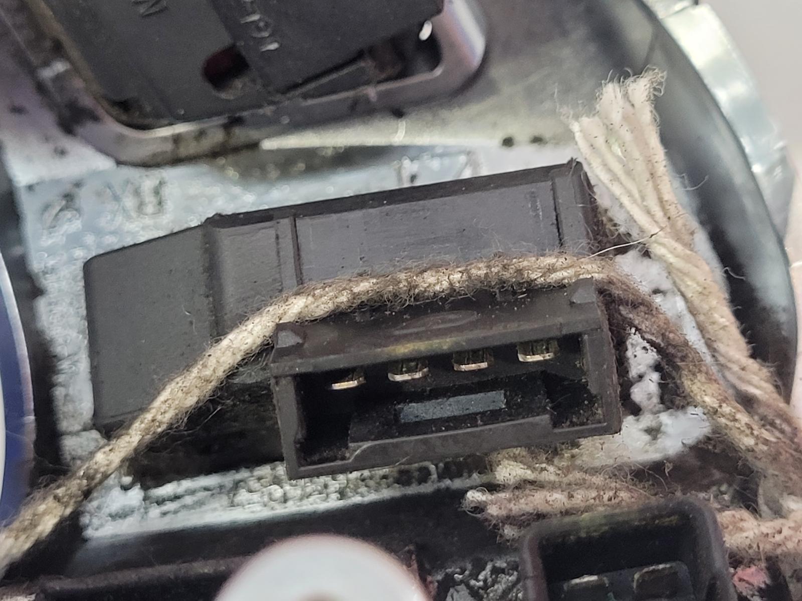 RH Switch Gear Mp3 300 Piaggio 2017 