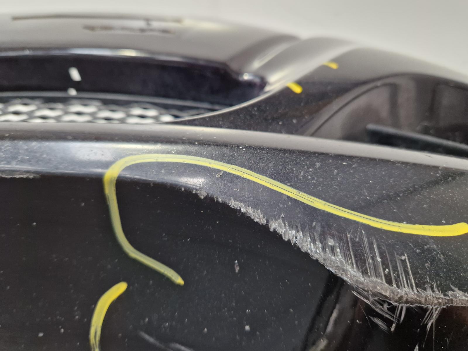 Front Bumper 3 Series Bmw 2011 【匿名配送】arn-185wk grn