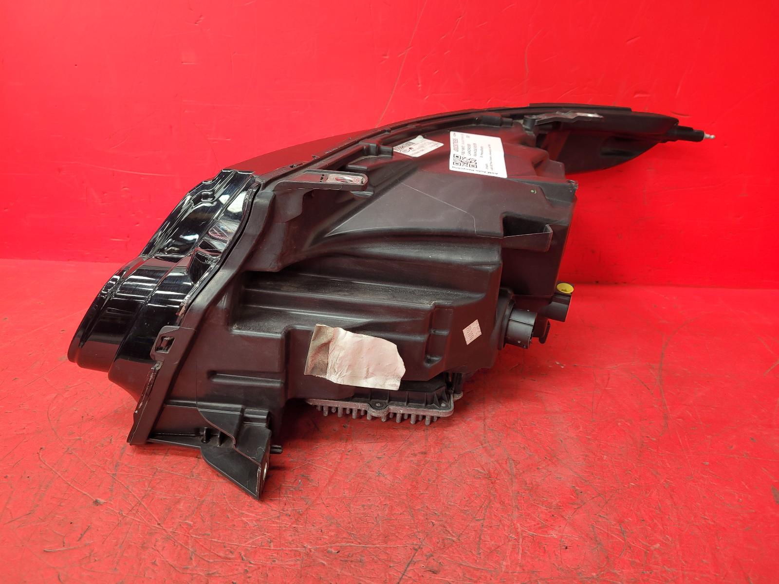R Headlamp Range Rover Land Rover 2021