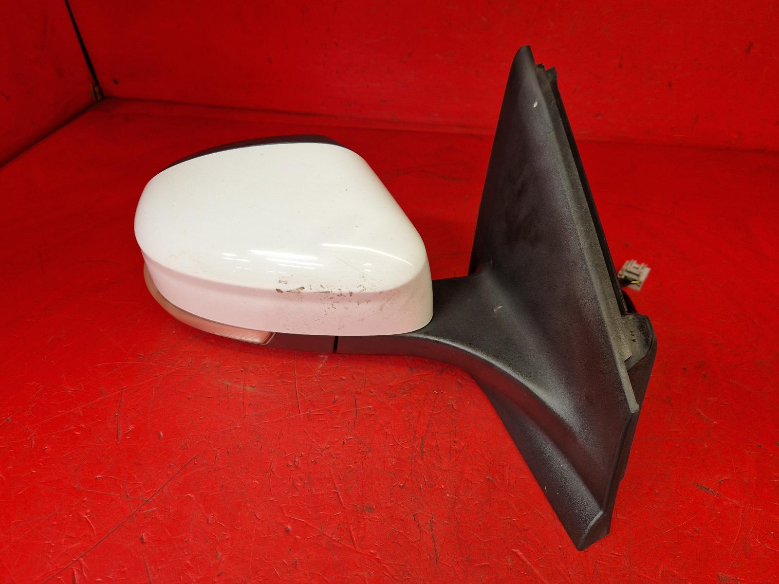 R Door Mirror Mondeo Ford 2013