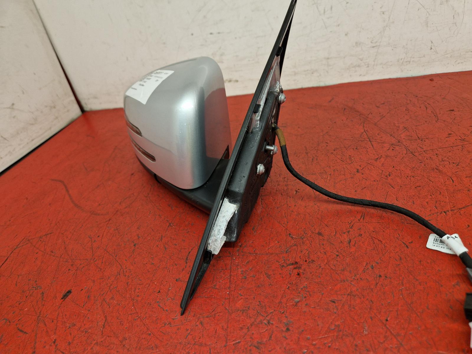 R Door Mirror C Class Mercedes 2011