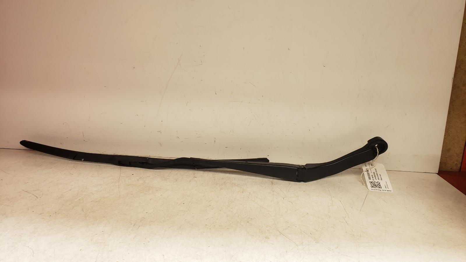 View Auto part Wiper Arm Land Rover Discovery Sport 2018