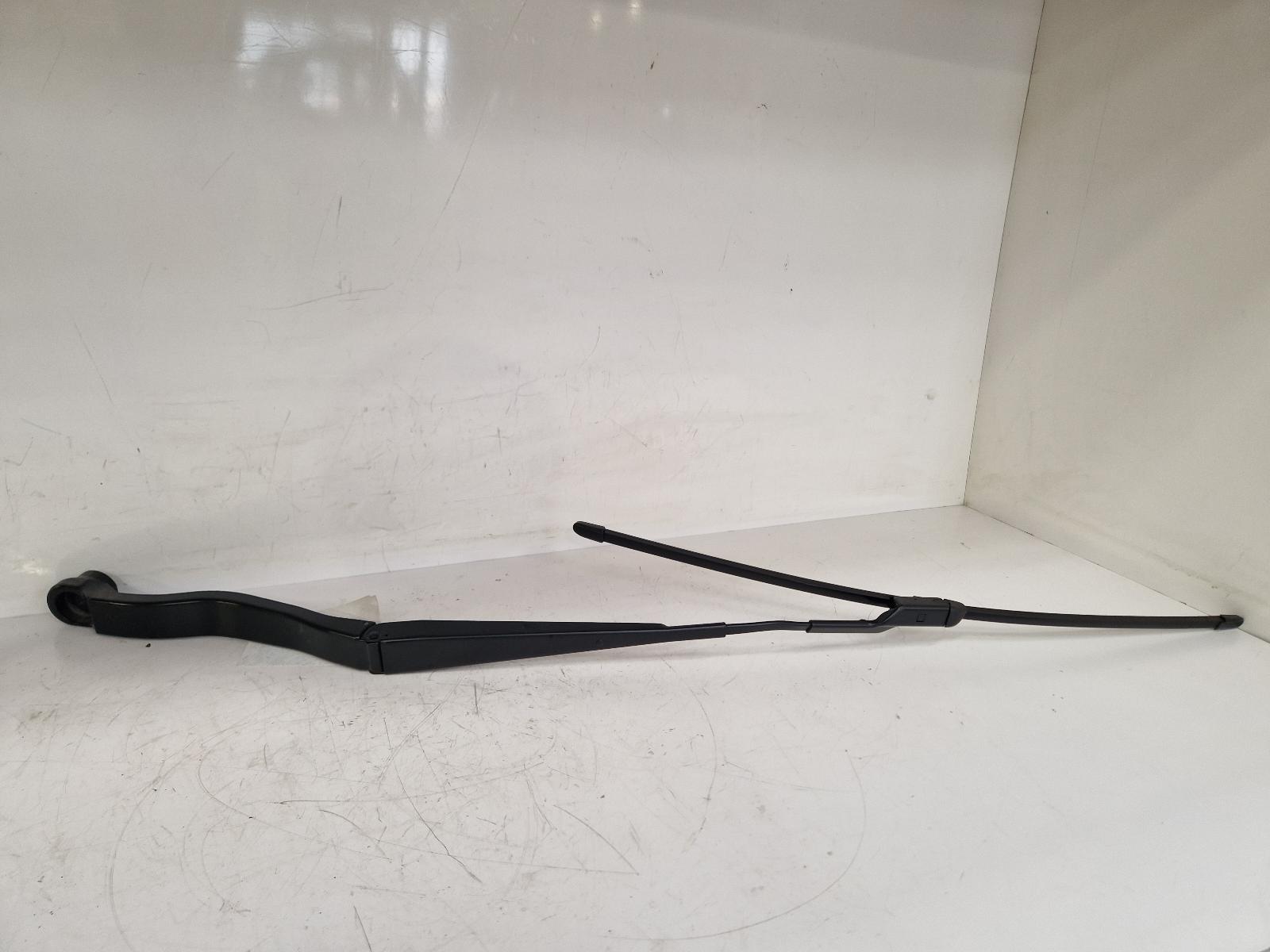 View Auto part Wiper Arm Land Rover Range Rover Sport 2019